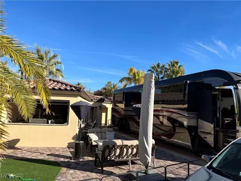 8175 Arville St #295, Las Vegas, NV 89139