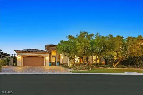 52 Olympia Chase Dr, Las Vegas, NV 89141