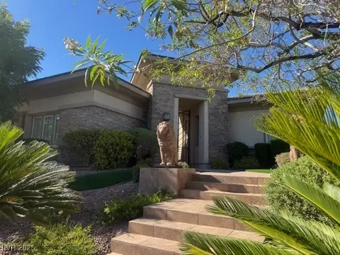 3048 Red Arrow Dr, Las Vegas, NV 89135