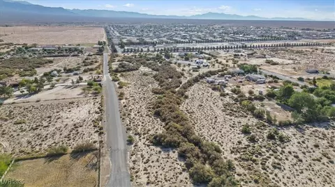 4281 E Susquehanna St, Pahrump, NV 89061