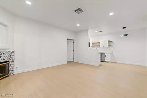 4730 E Craig Rd #1020, Las Vegas, NV 89115