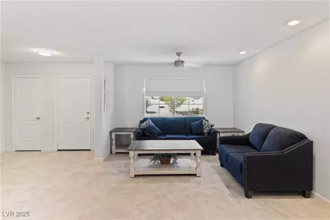 Living - 2157 Camel Mesa Dr, Laughlin, NV 89029 photo 1 of 10