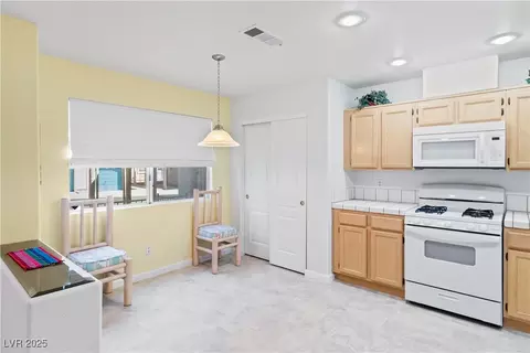 Kitchen - 2157 Camel Mesa Dr, Laughlin, NV 89029 photo 1 of 11