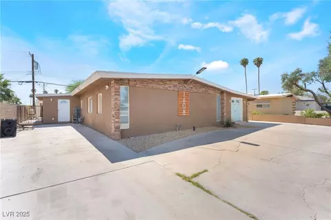 1608 E Saint Louis Ave, Las Vegas, NV 89104