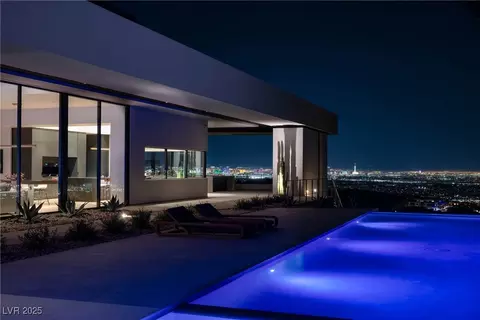 664 Dragon Peak Dr, Henderson, NV 89012