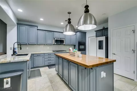 2525 Pastis Ct, Henderson, NV 89044