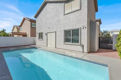 6842 Babbler St, North Las Vegas, NV 89084