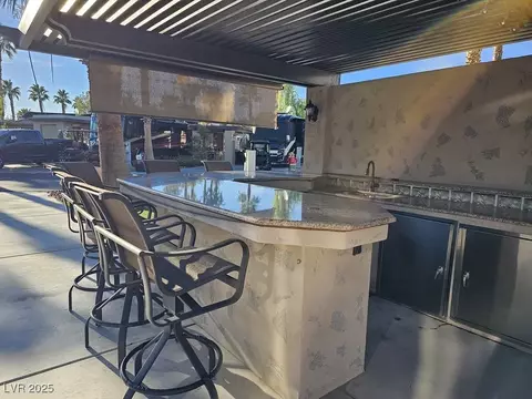 8175 Arville St #141, Las Vegas, NV 89139