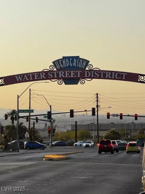 203 W Pacific Ave, Henderson, NV 89015