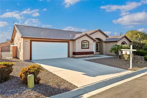 90 Mondale Ct, Pahrump, NV 89048
