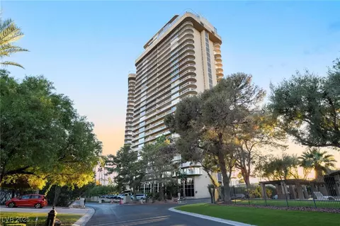 3111 Bel Air Dr #12E, Las Vegas, NV 89109