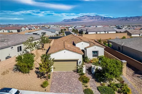 10196 Millholm Ave, Las Vegas, NV 89166