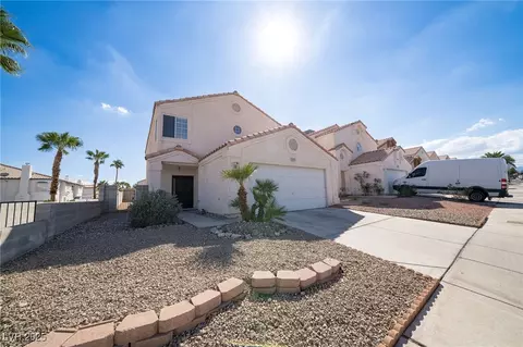 8201 Boseck Dr, Las Vegas, NV 89145