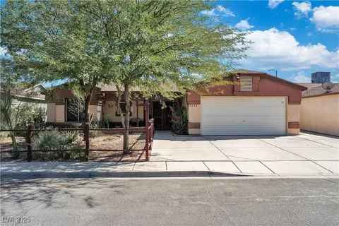 2482 Desert Glow Ct, Las Vegas, NV 89115