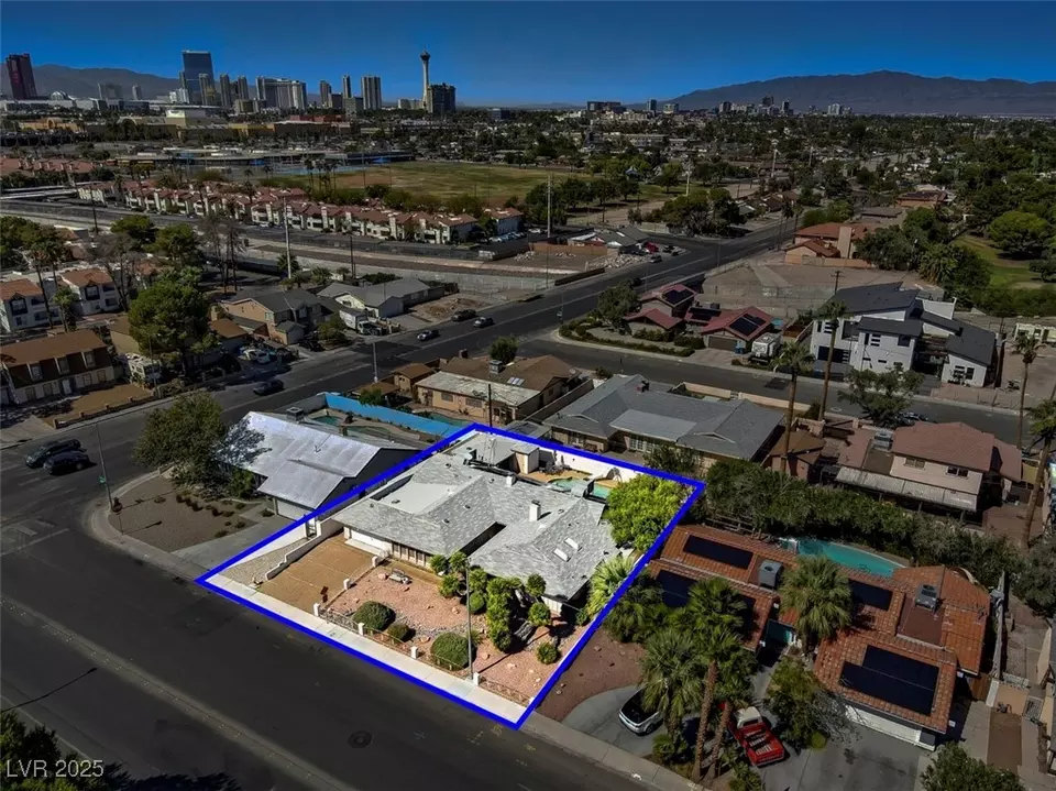 View/Area - 1870 E Viking Rd, Las Vegas, NV 89169 photo 3 of 5