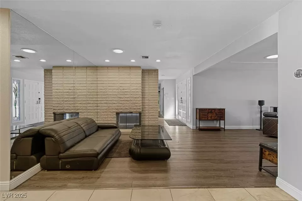 Living - 1870 E Viking Rd, Las Vegas, NV 89169 photo 5 of 7