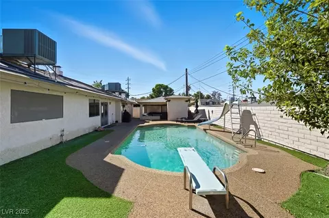 Exterior - 1870 E Viking Rd, Las Vegas, NV 89169 photo 1 of 6