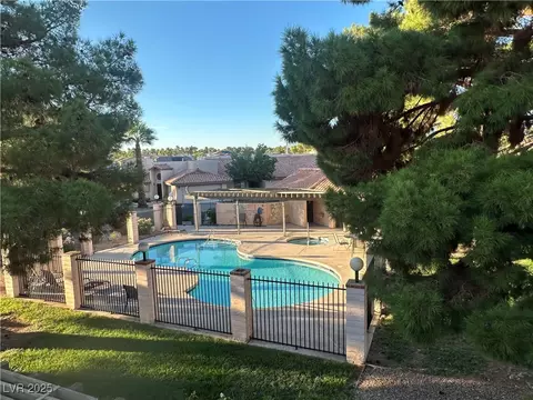 2716 Laguna Shores Ln, Las Vegas, NV 89121