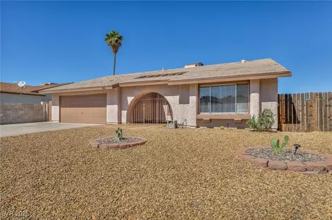 385 Cove Ct, Henderson, NV 89002