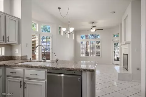 10336 Frostburg Ln, Las Vegas, NV 89134