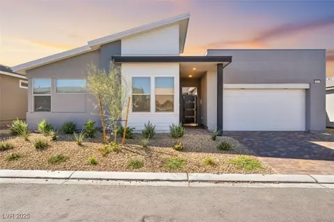9815 Evergreen Pine St, Las Vegas, NV 89166