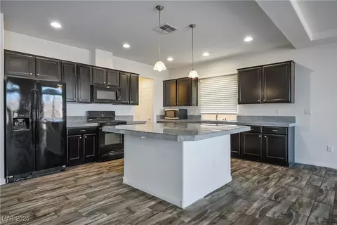 9782 Smokey Moon St, Las Vegas, NV 89141