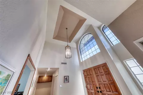 2504 Windjammer Way, Las Vegas, NV 89107