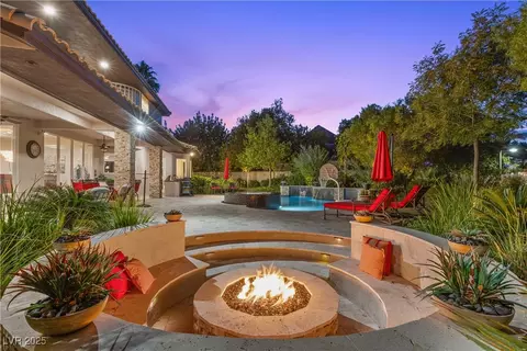 1864 Woodhaven Dr, Henderson, NV 89074