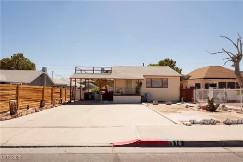 316 N 10th St, Las Vegas, NV 89101