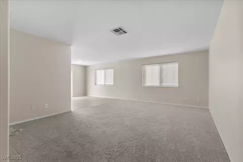 730 Booted Eagle St, Henderson, NV 89015 photo 3
