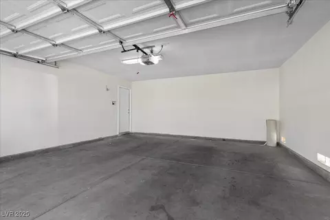 730 Booted Eagle St, Henderson, NV 89015 photo 27