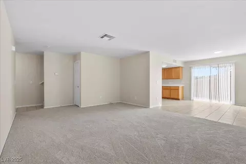 730 Booted Eagle St, Henderson, NV 89015 photo 6
