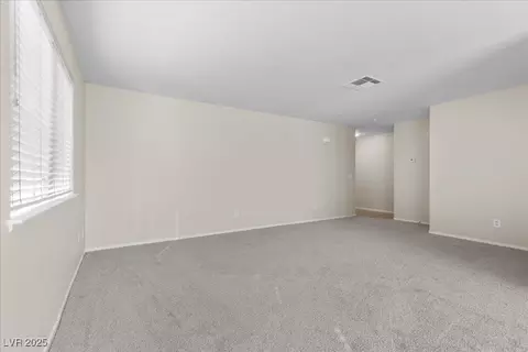 730 Booted Eagle St, Henderson, NV 89015 photo 5