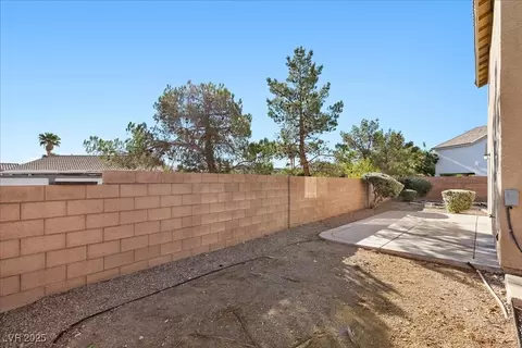730 Booted Eagle St, Henderson, NV 89015 photo 32