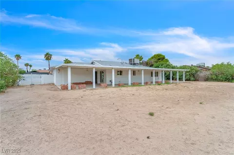 2340 Bluegrass Ln, Las Vegas, NV 89123