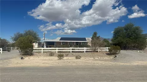 760 E Country Place Rd, Pahrump, NV 89060