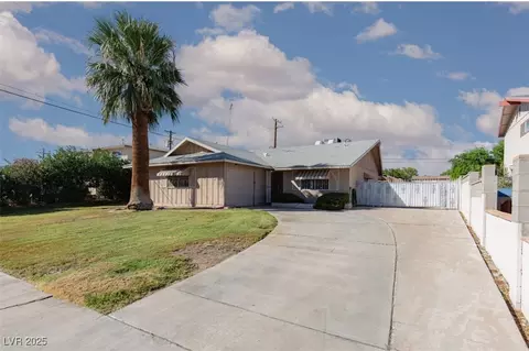 2432 Palma Vista Ave, Las Vegas, NV 89121