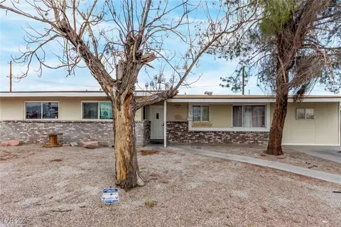 1106 Arrowhead Ave, Las Vegas, NV 89106