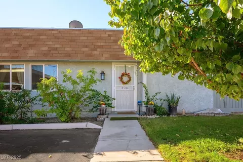 3584 Villa Knolls East Dr, Las Vegas, NV 89120