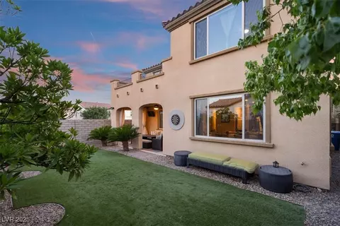 620 Signal Peak St, Las Vegas, NV 89138