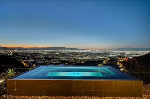 607 Grand Rim Dr, Henderson, NV 89012