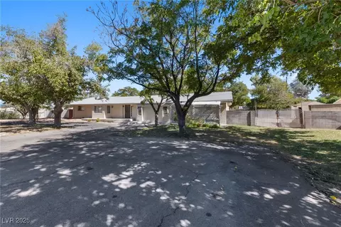 5210 Surrey St, Las Vegas, NV 89119
