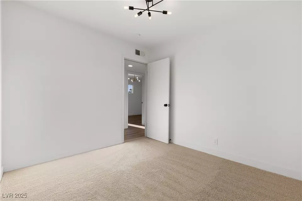Bedroom - 6100 Alamo Cir, Las Vegas, NV 89107 photo 2 of 4