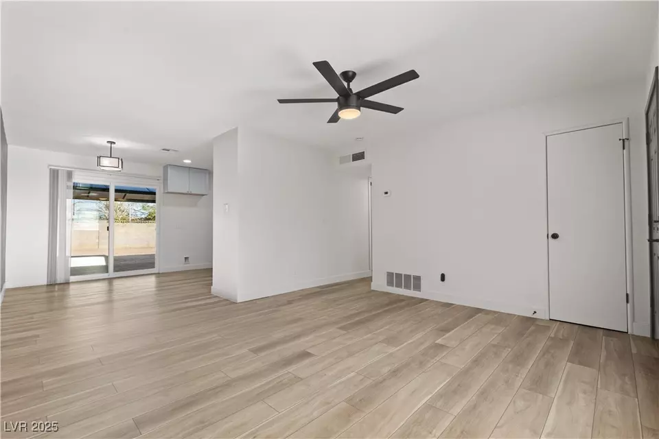 Living - 6100 Alamo Cir, Las Vegas, NV 89107 photo 3 of 3