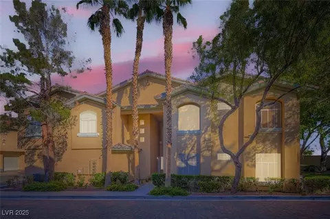 8721 Red Brook Dr #203, Las Vegas, NV 89128