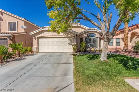 916 Hollandsworth Ave, Las Vegas, NV 89123