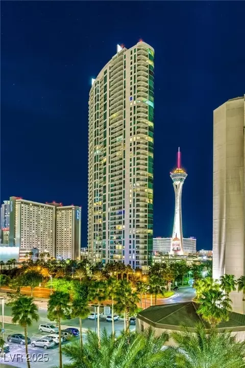 222 Karen Ave #1205, Las Vegas, NV 89109