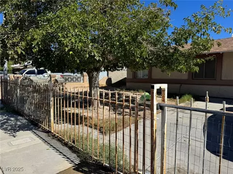 3724 Berg St, North Las Vegas, NV 89030