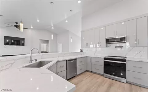 3720 W Charleston Park Ave, Pahrump, NV 89048