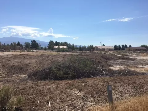 2241 S Toiyabe Ave, Pahrump, NV 89048